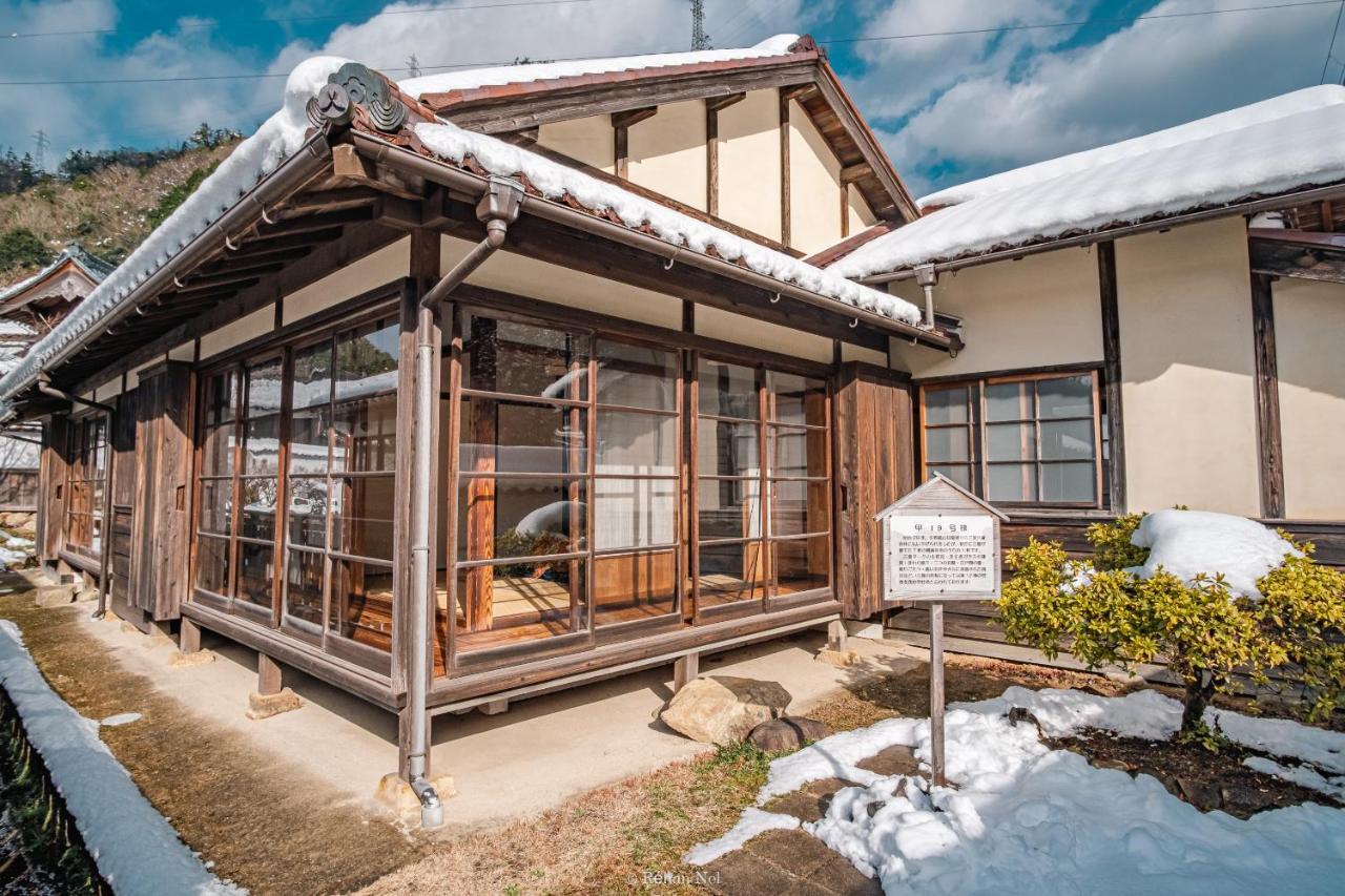 Japan'S Oldest Remaining Company Housing Asago Exterior foto
