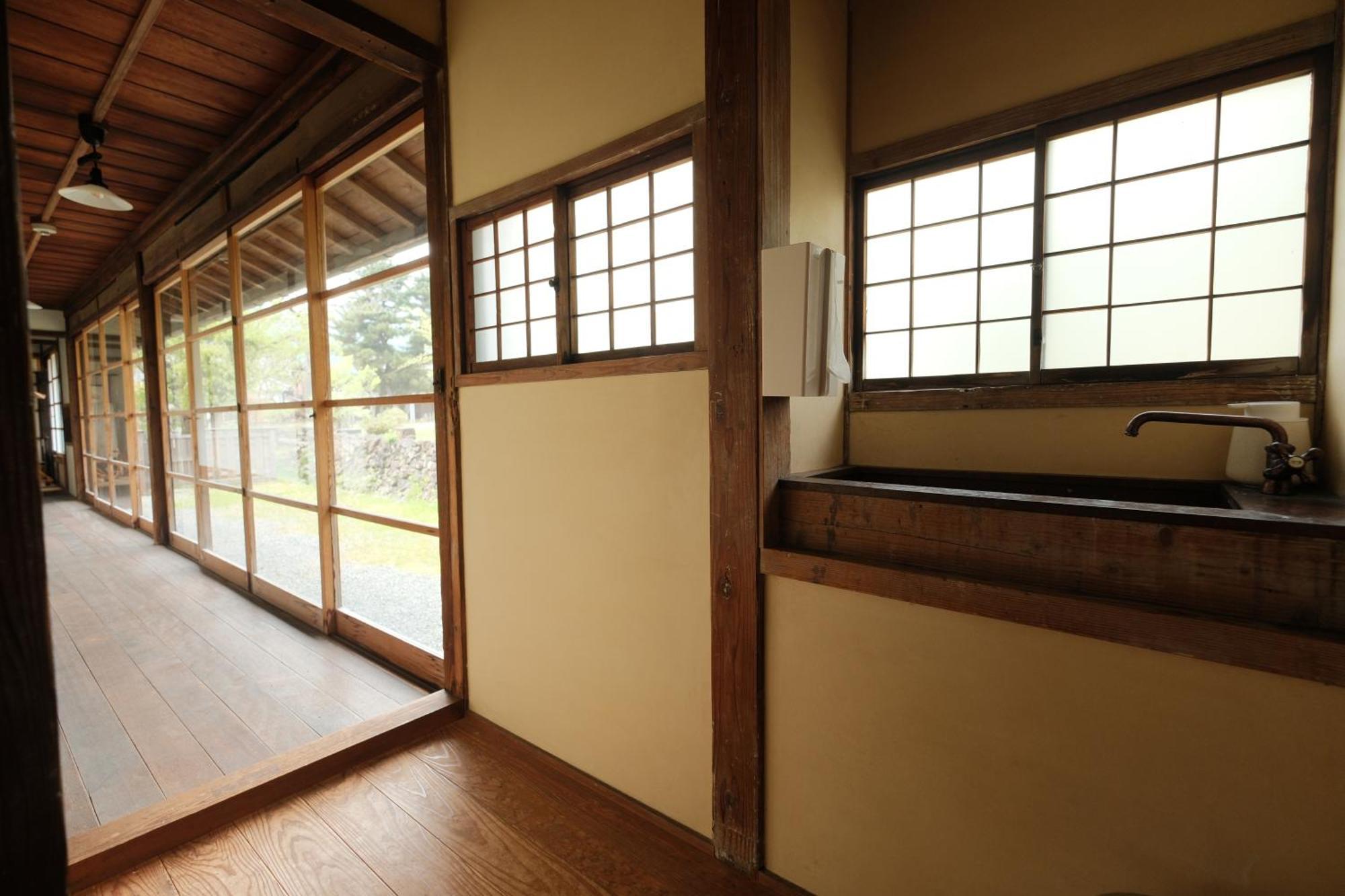 Japan'S Oldest Remaining Company Housing Asago Exterior foto