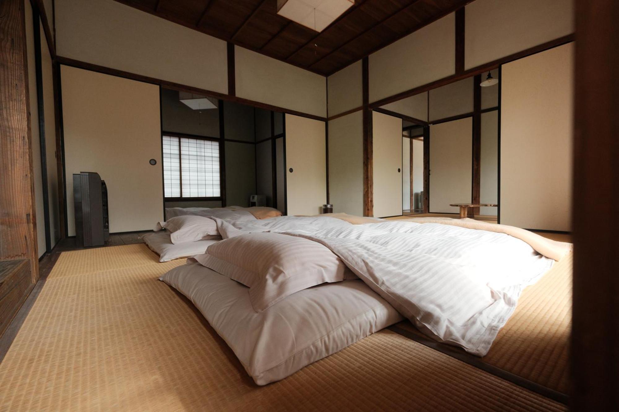 Japan'S Oldest Remaining Company Housing Asago Exterior foto
